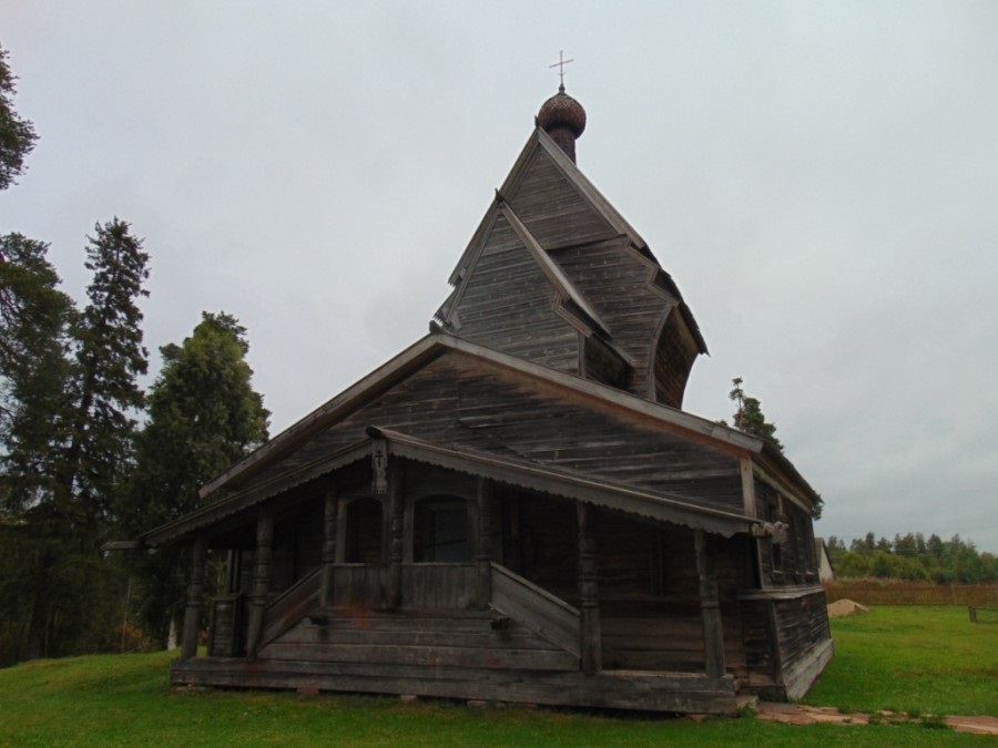 Георгиевская церковь на Юксовском озере_002